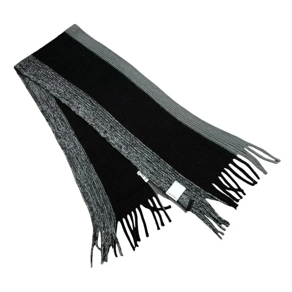 NWT Calvin Klein Black & Gray Colorblock Chunky Raschel Muffler Scarf One Size